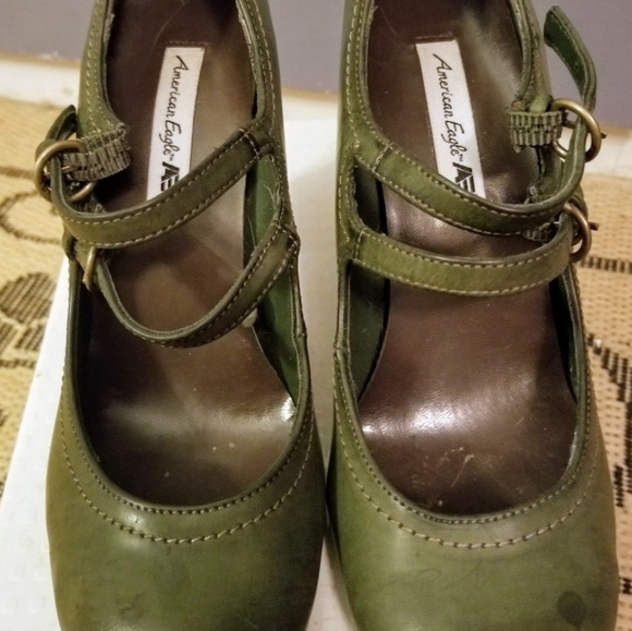Double strapped, green vegan Maryjane pumps* see price firm - Picture 2 of 7